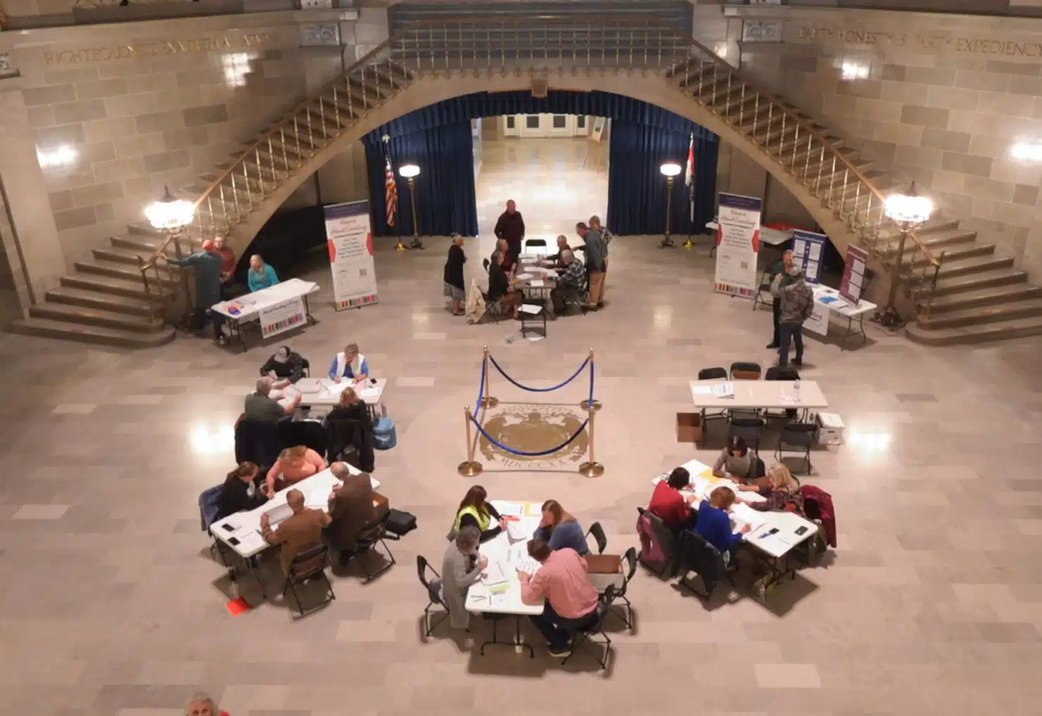 Capitol Count event - hand count demo Missouri Capitol Count event - hand count demo Missouri